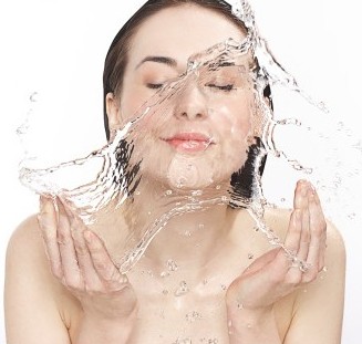 激素脸怎么洗脸才会减少对皮肤的伤害？